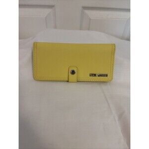 Steve Madden Spring Collection Bright Yellow Bi-Fold Close Wallet size 3.5 x 7.5